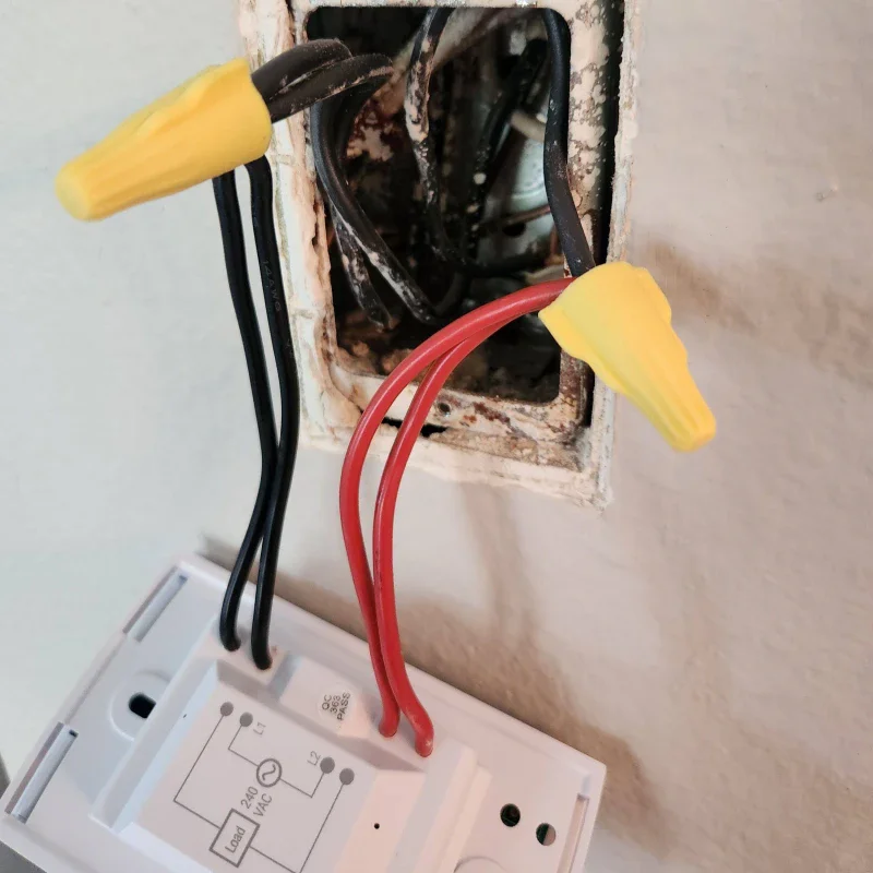 two-pole 240 V circuit