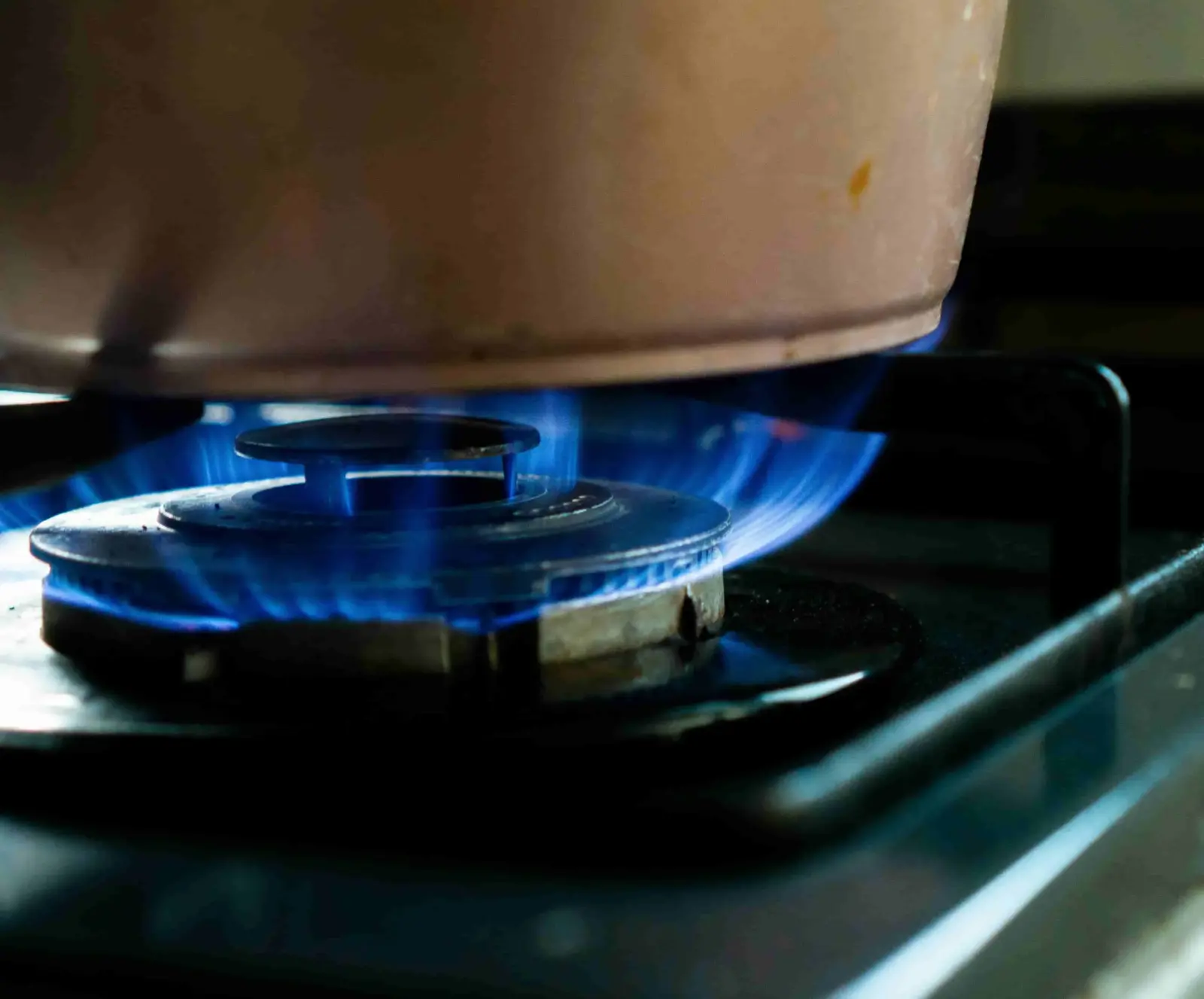 Home Natural Gas Detector: How to Detect a Gas Leak Before It Becomes Dangerous 1 Natural Gas leak -
