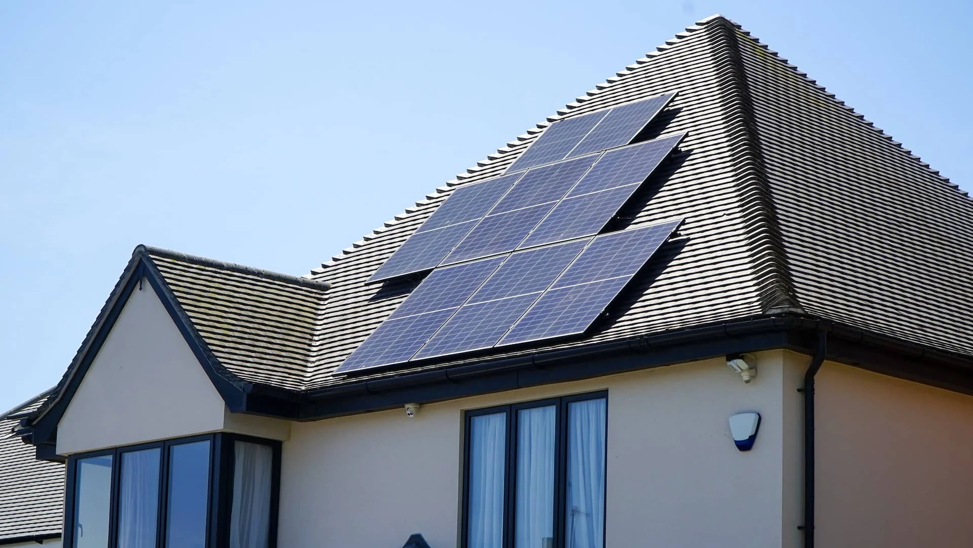 Rooftop Solar Array – Residential Solar Energy Management Rooftop Solar Array %E2%80%93 Residential Solar Energy Management -