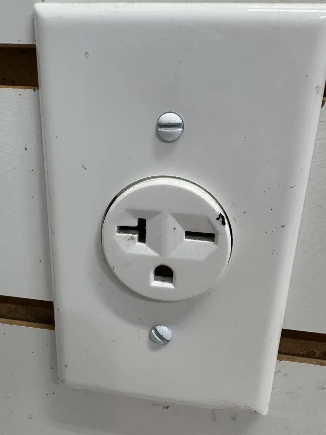 240v outlet