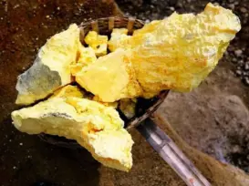 smell sulfur